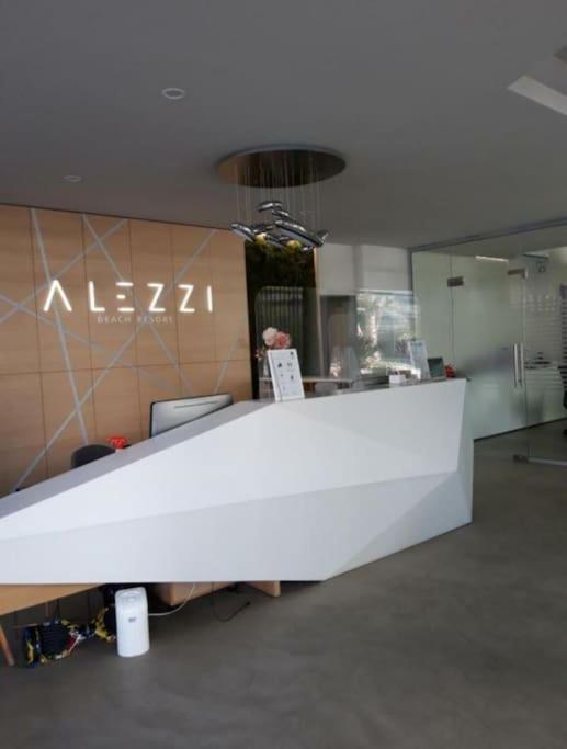 Alezzy Beach Apartament Prima Linie La Mare Năvodari Exterior foto